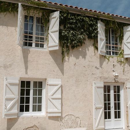 Bed and Breakfast Domaine De Bassibe Segos Экстерьер фото