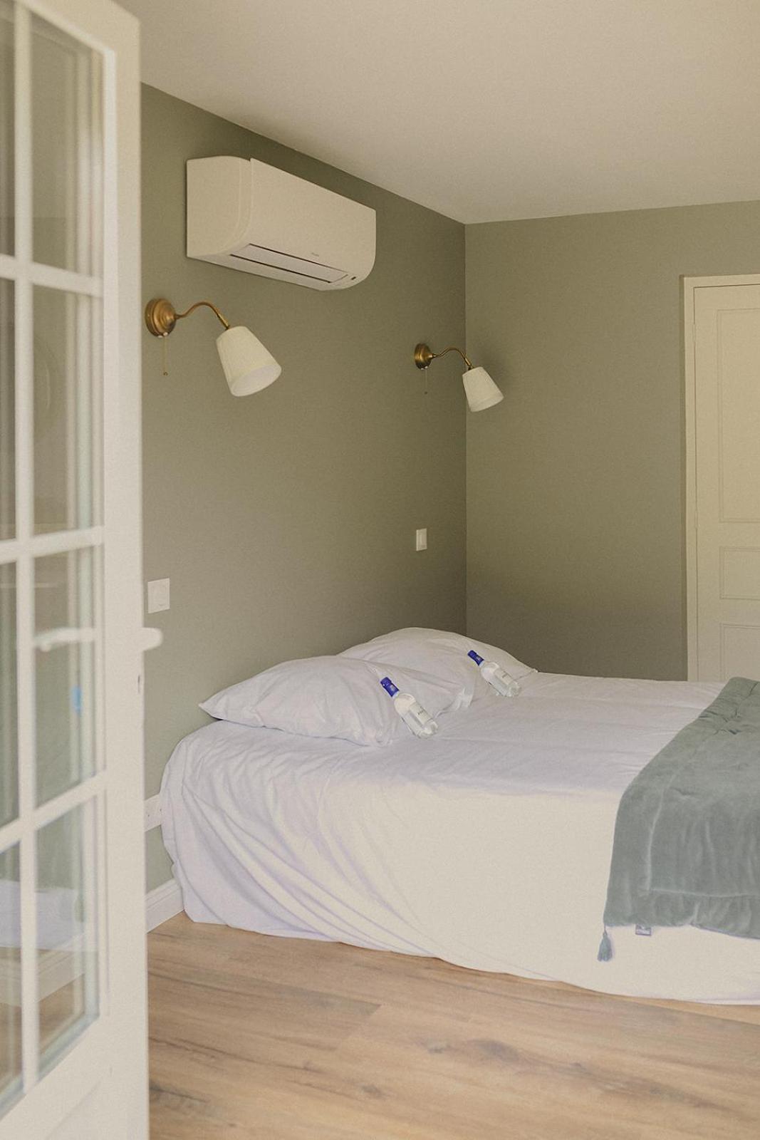 Bed and Breakfast Domaine De Bassibe Segos Экстерьер фото